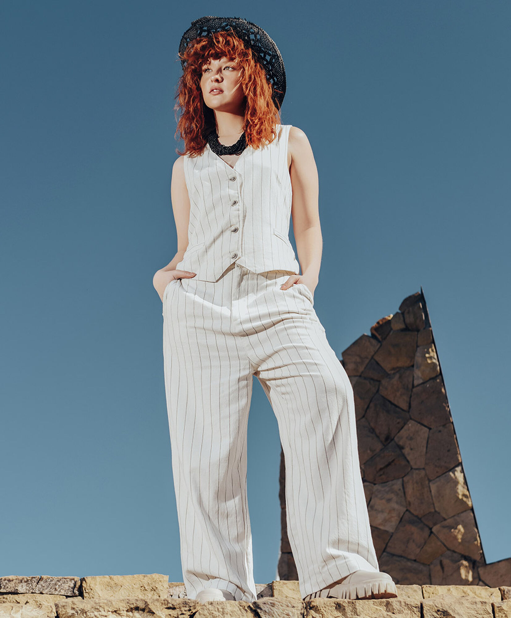 Pantalón mujer rayas liso wide Pantalón mujer rayas liso wide