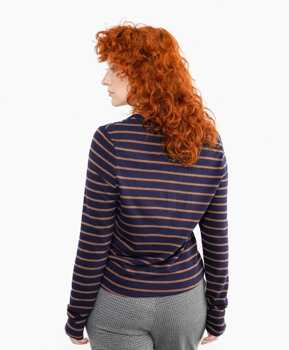 Tejido mujer l&iacute;neas botones