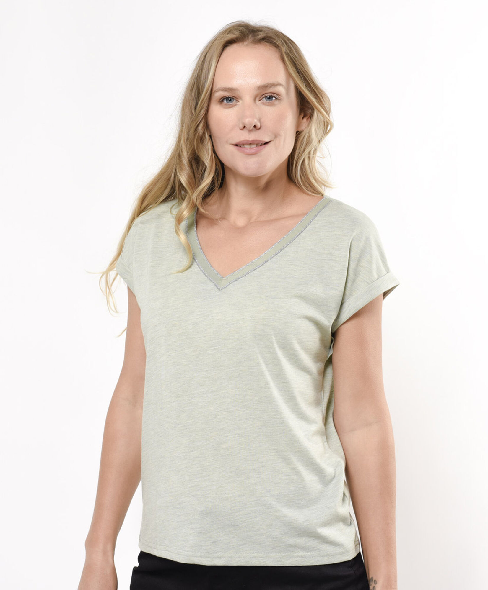 Polera mujer cuello metalizado Polera mujer cuello metalizado