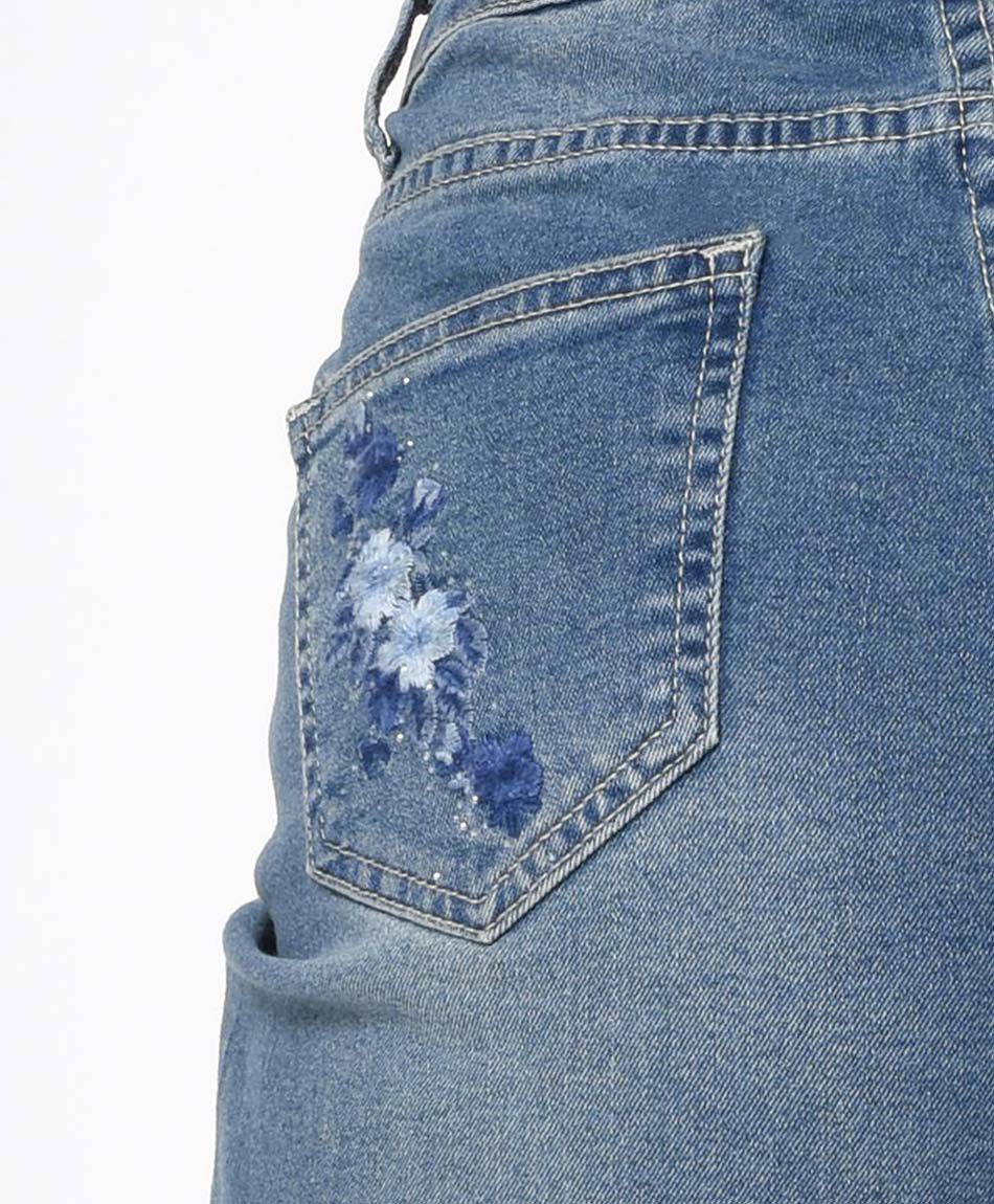 Jeans mujer flores bordadas wide
