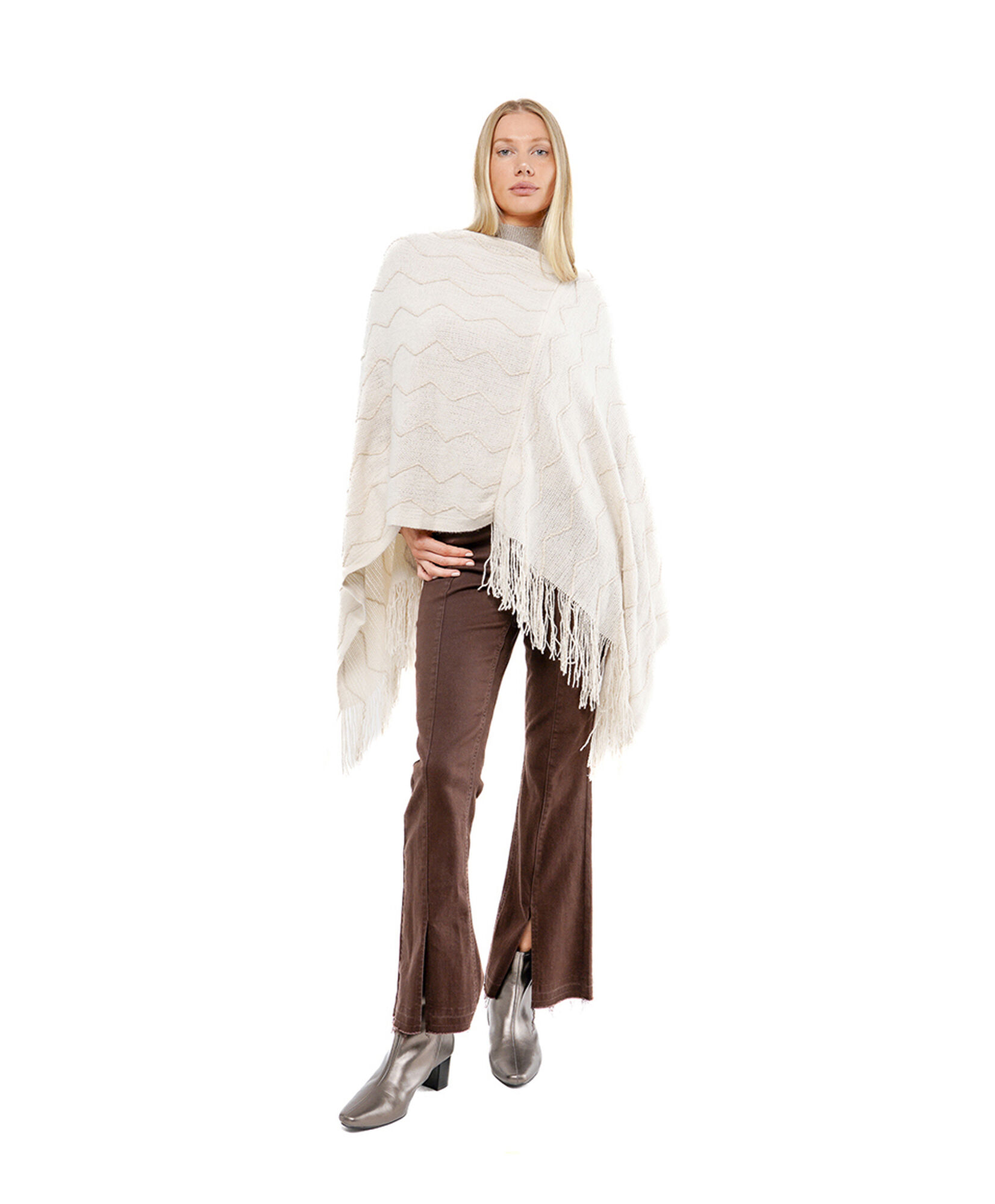 Poncho mujer medio cuello líneas Poncho mujer medio cuello líneas