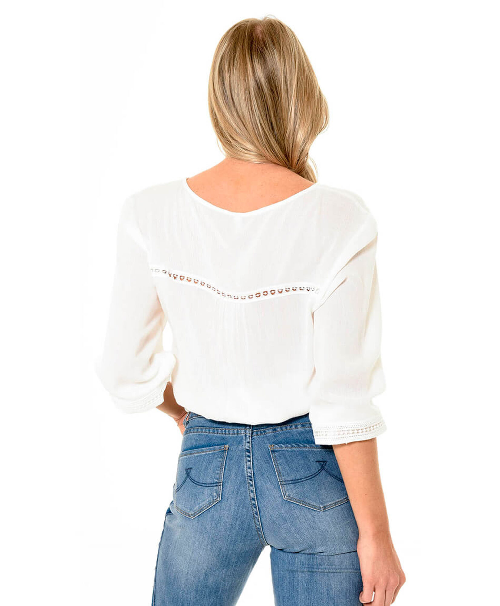 Blusa aplicacion encaje Blusa aplicacion encaje