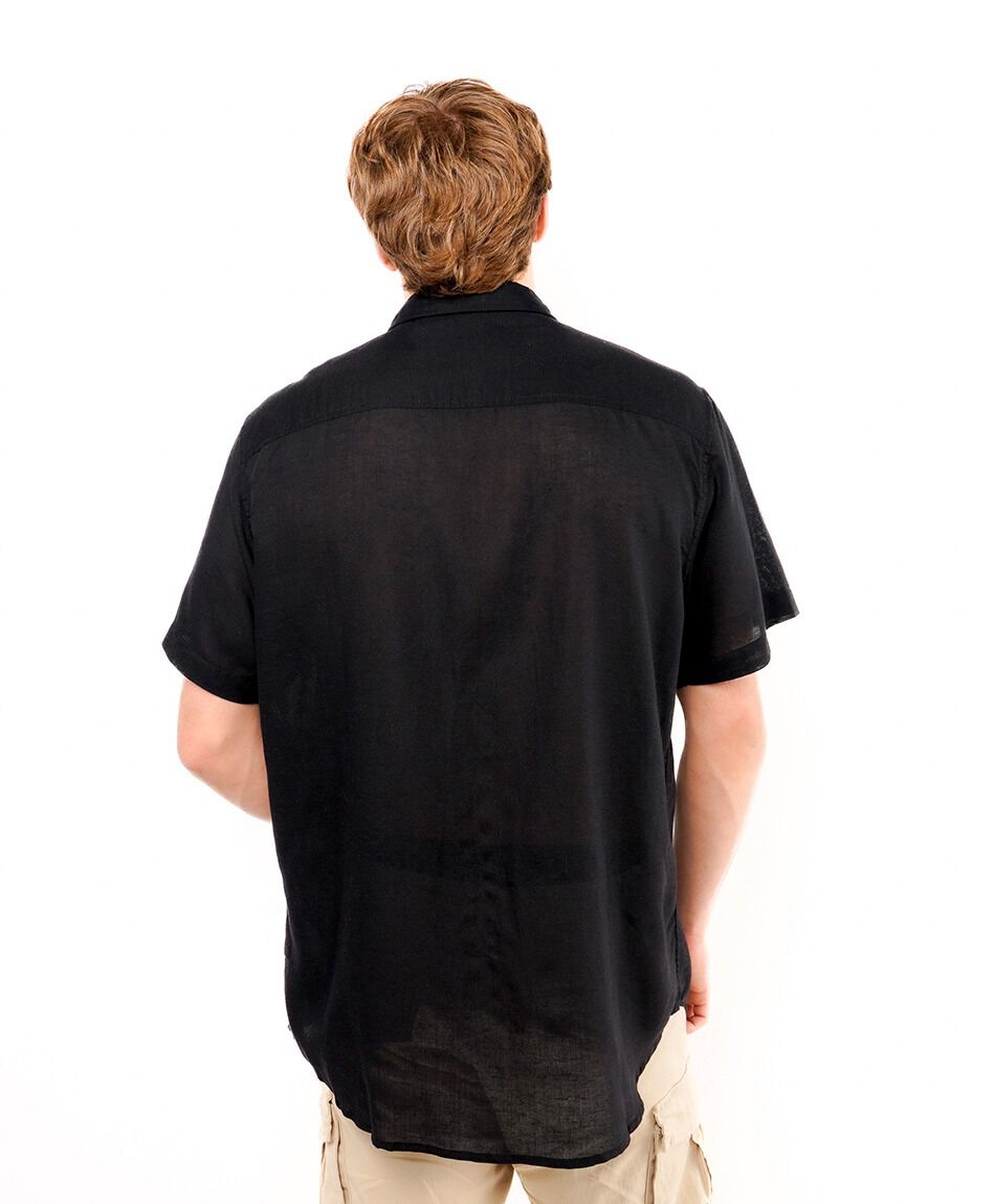 Camisa hombre b&aacute;sica manga corta