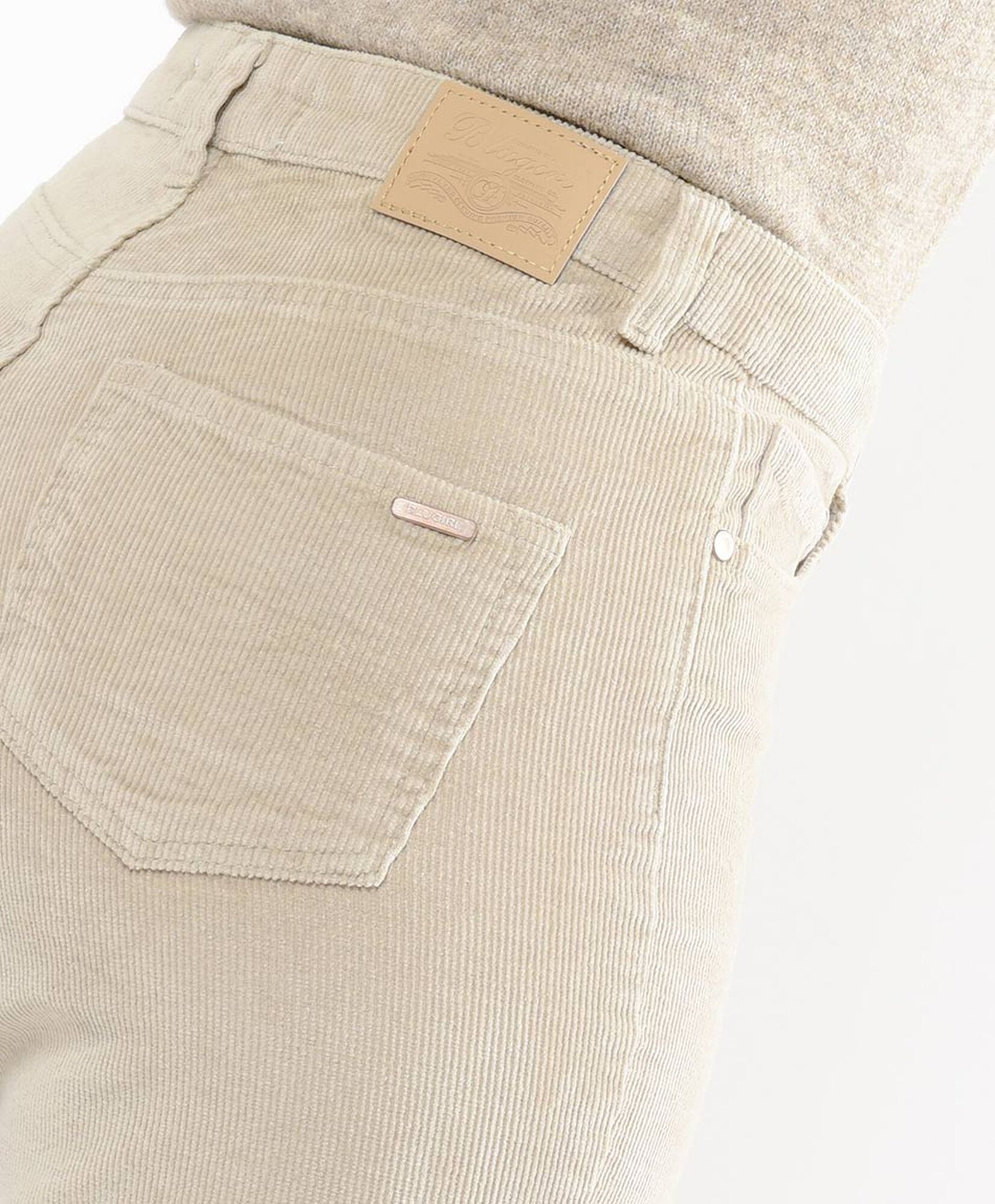 Jeans mujer corderoy beige flare Jeans mujer corderoy beige flare