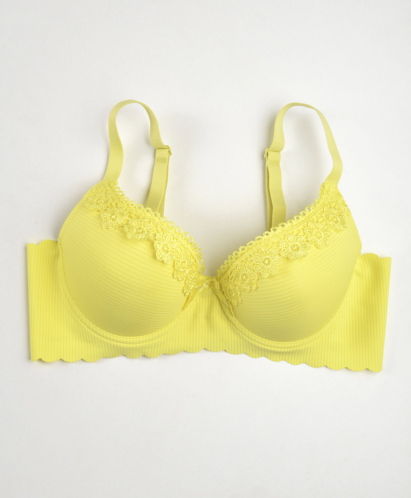 Sostén mujer estilo acanalado seamless Sostén mujer estilo acanalado seamless