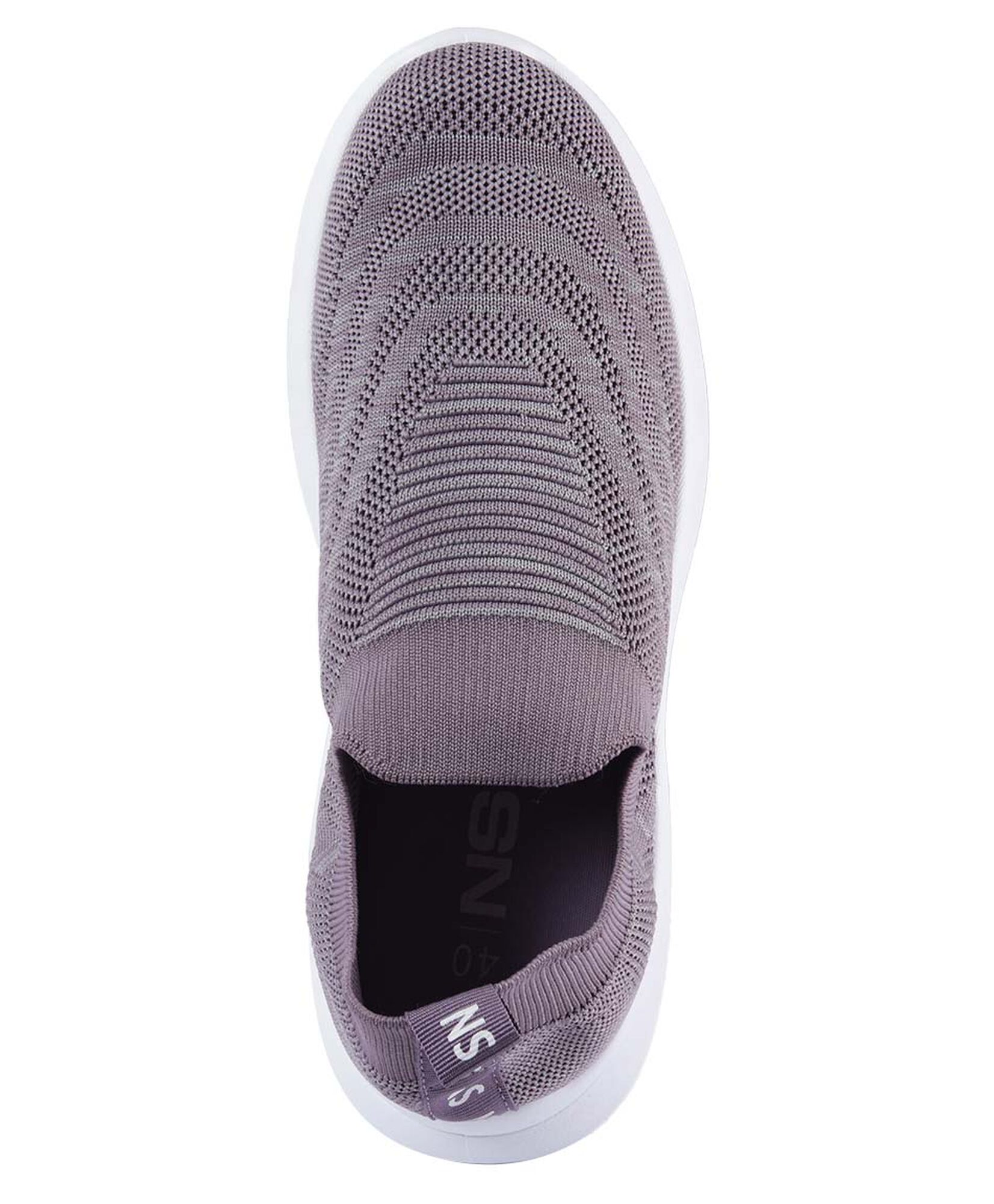 Zapatilla slip on Zapatilla slip on
