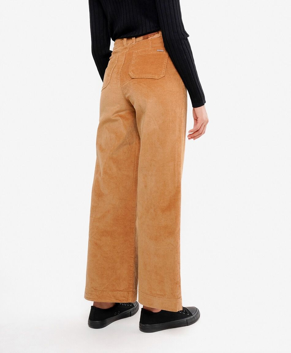 Pantal&oacute;n mujer bolsillos corderoy