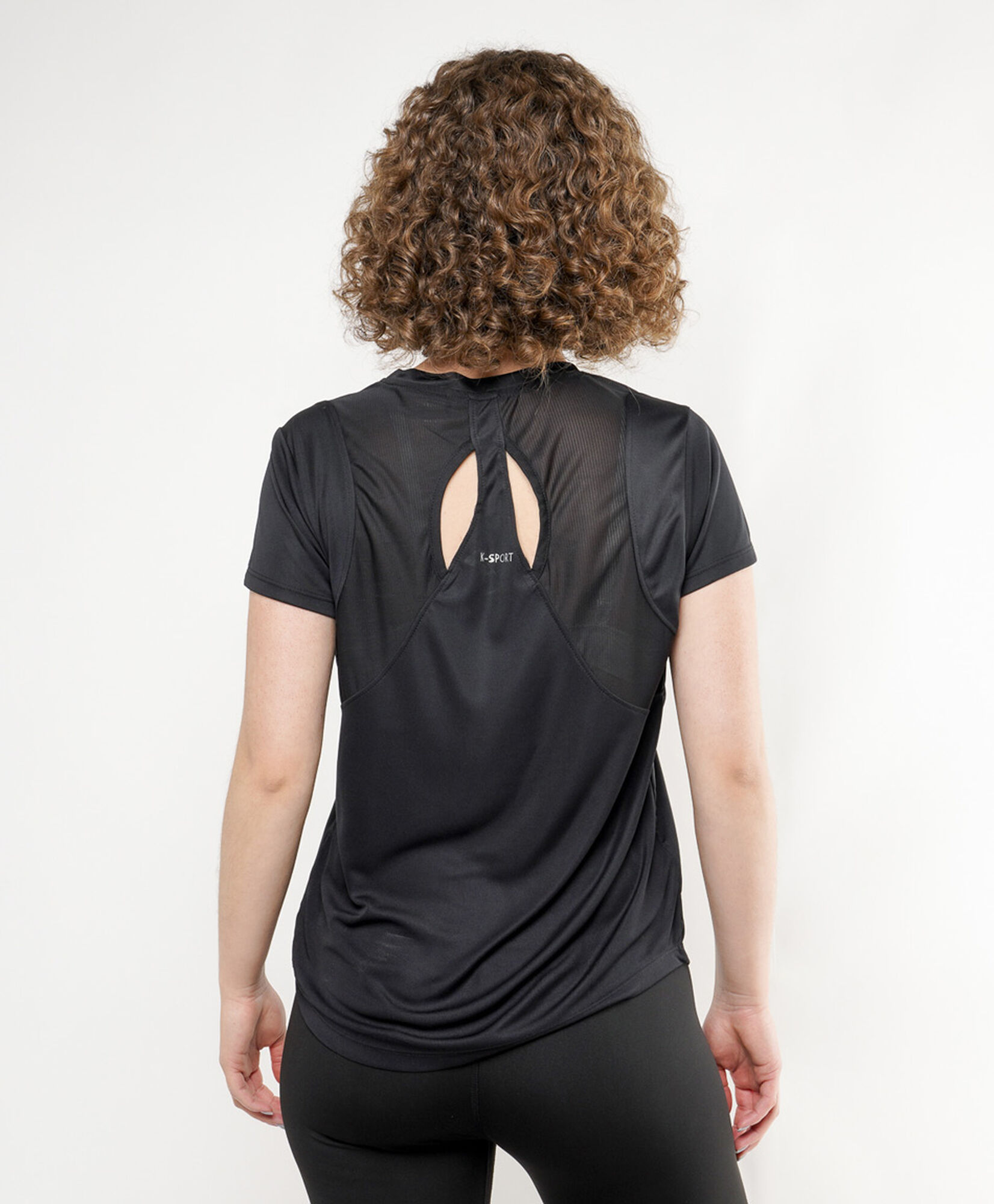 Polera deportiva mujer train hard Polera deportiva mujer train hard