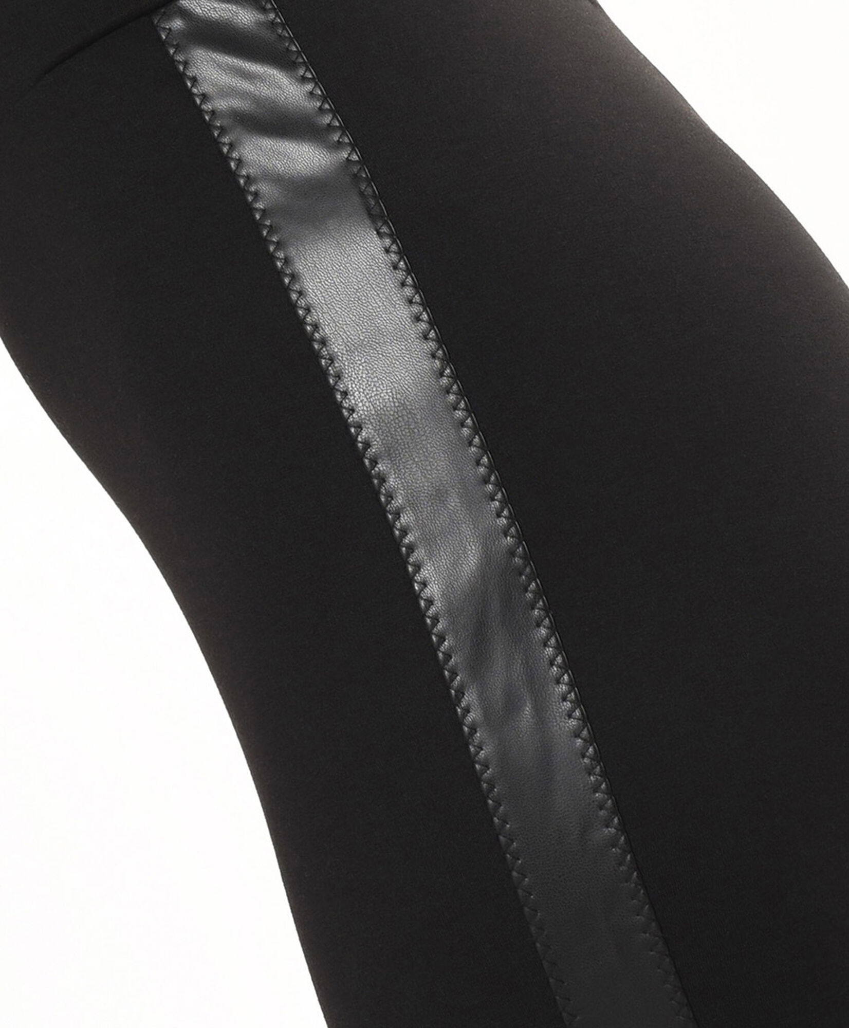 Leggins mujer línea cuerina lateral Leggins mujer línea cuerina lateral