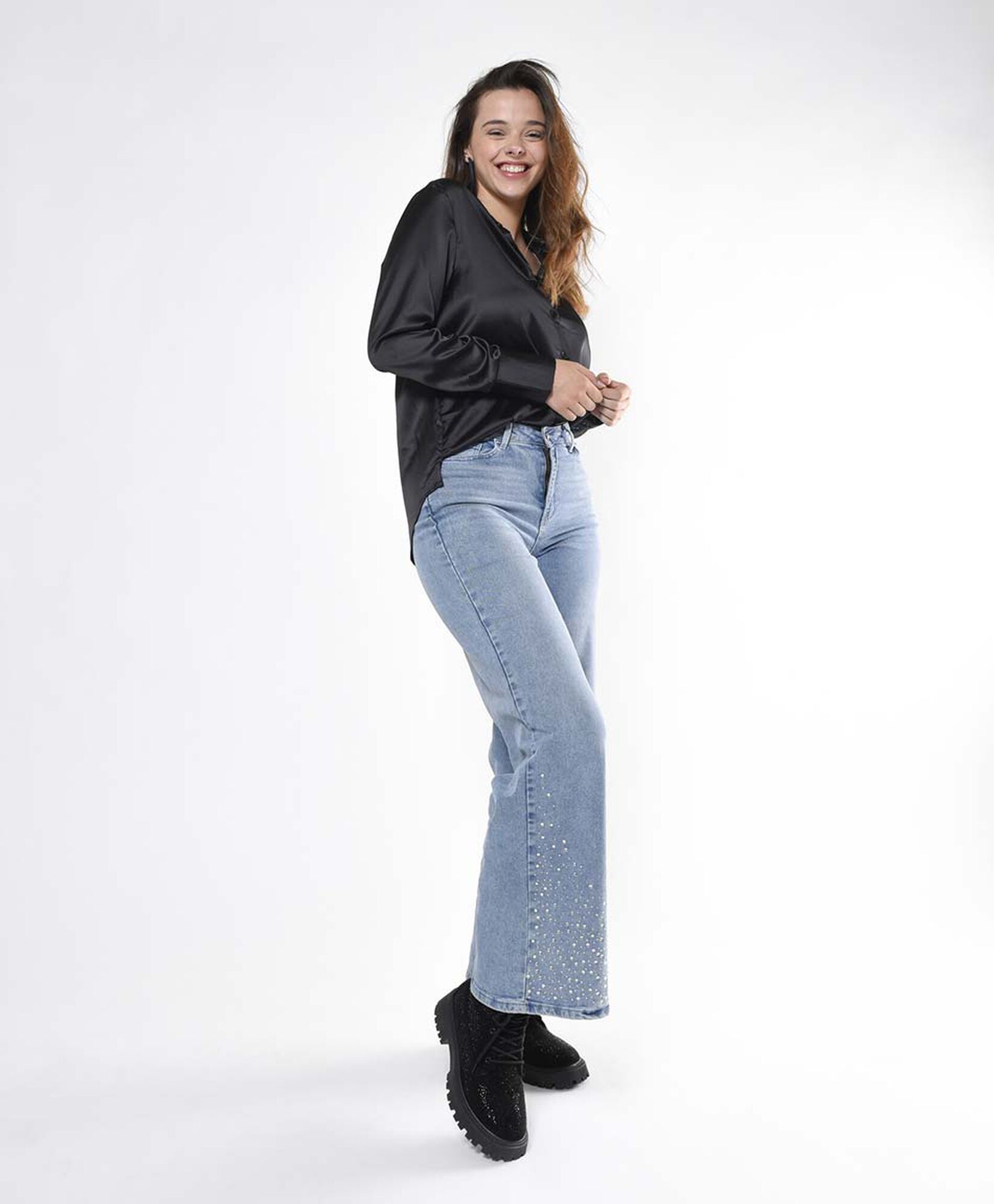 Jeans mujer piedritas wide Jeans mujer piedritas wide