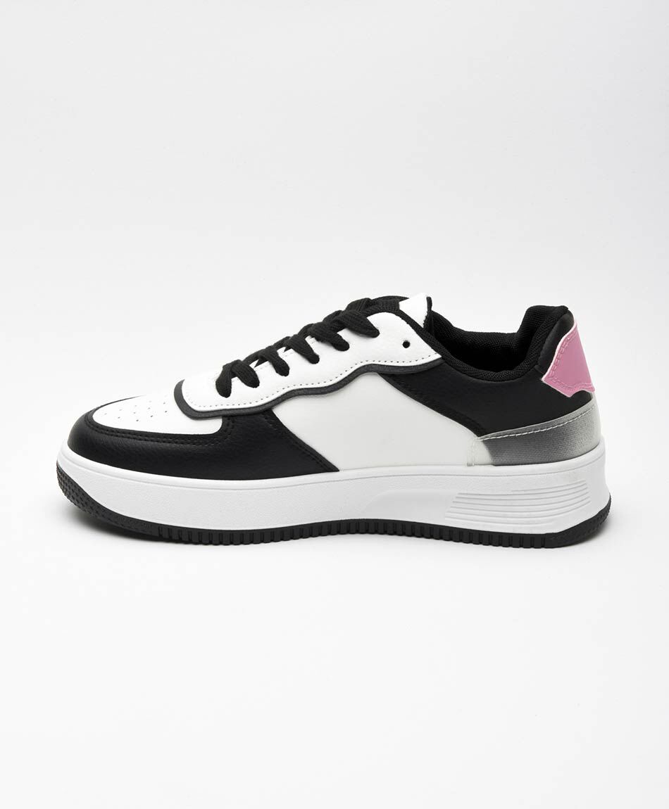 Zapatilla mujer bicolor puntos calados