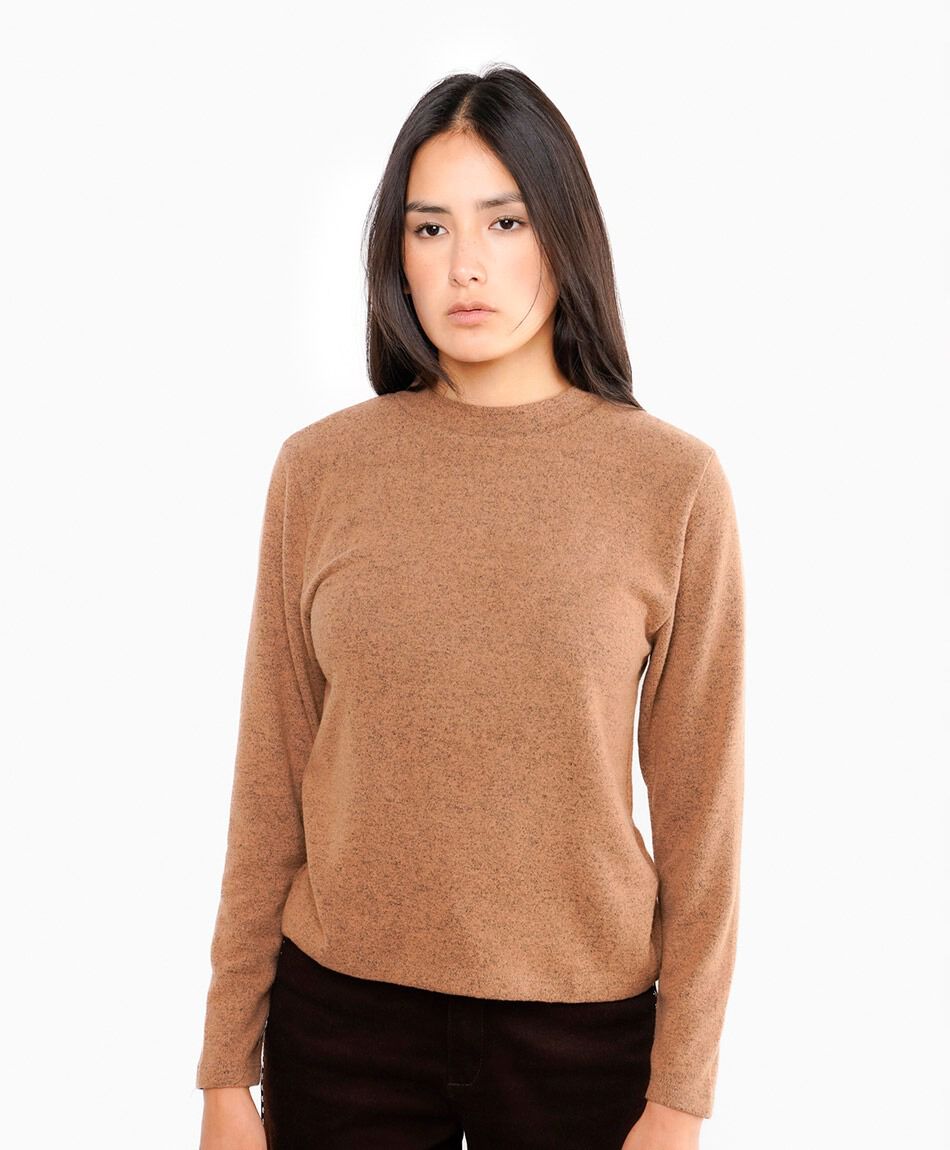 Polera mujer marr&oacute;n suave