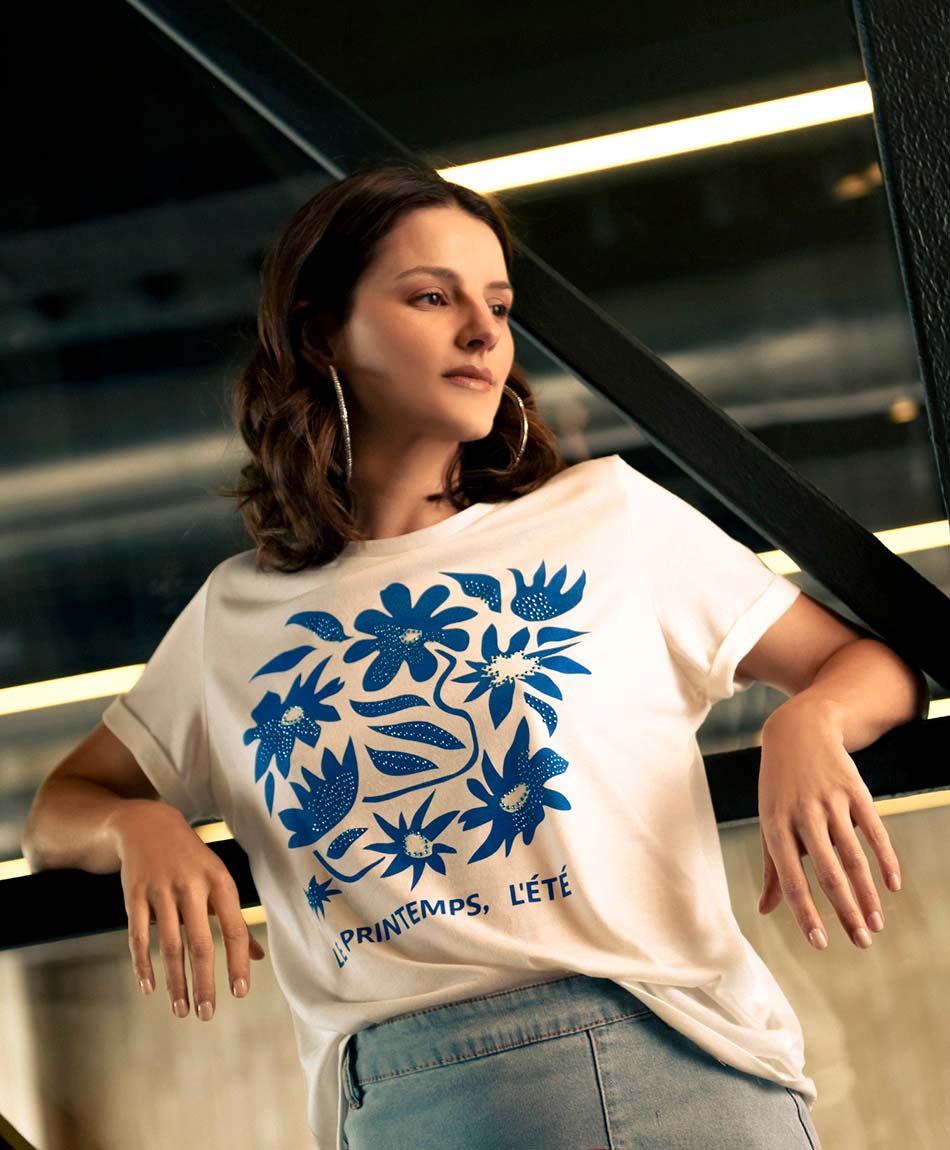Polera mujer flores y tachas TRICOT