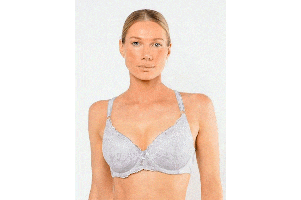 Sost&eacute;n mujer escote coraz&oacute;n